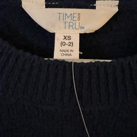 Time and Tru Women’s Sweater Dress, oversized XS, this probably fit a medium - Picture 7 of 7